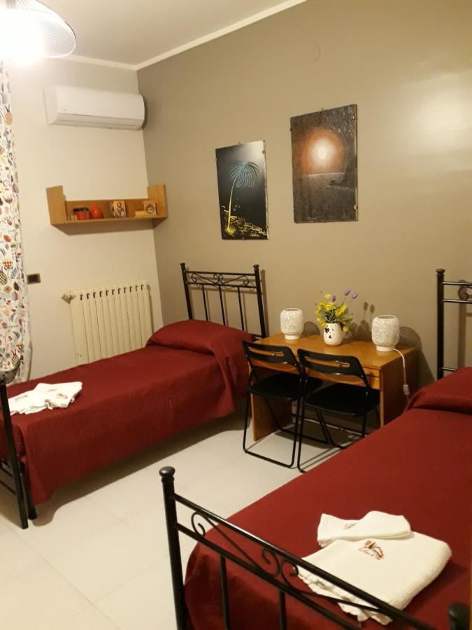 La Casa Di Bia Bed & Breakfast Corleone Bagian luar foto