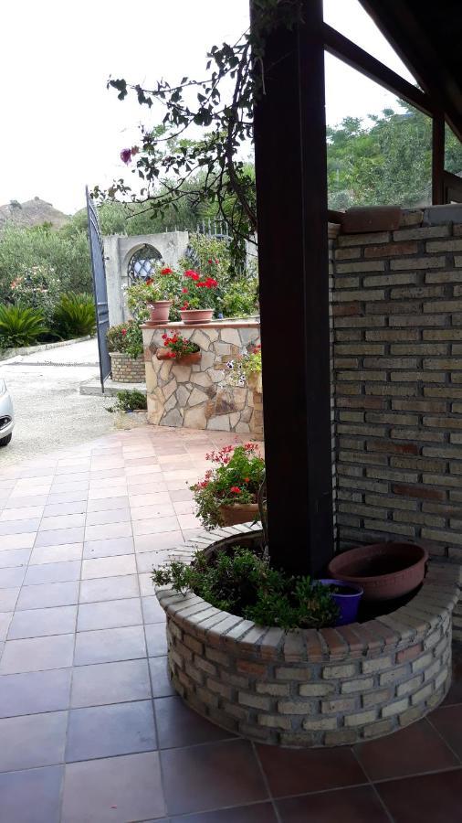 La Casa Di Bia Bed & Breakfast Corleone Bagian luar foto