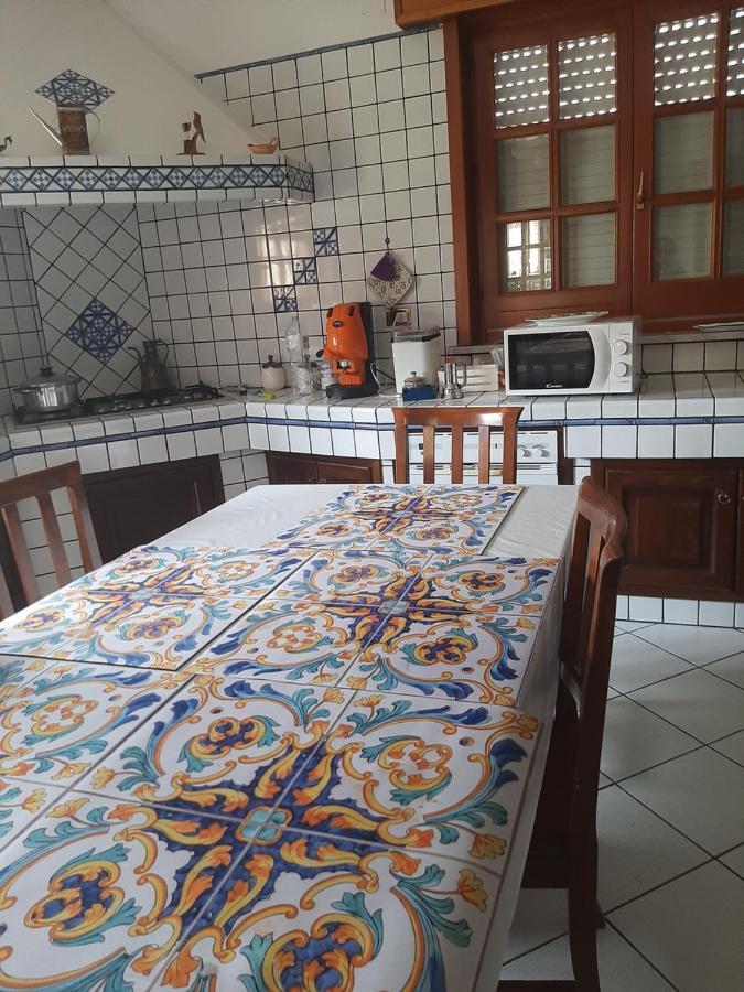 La Casa Di Bia Bed & Breakfast Corleone Bagian luar foto