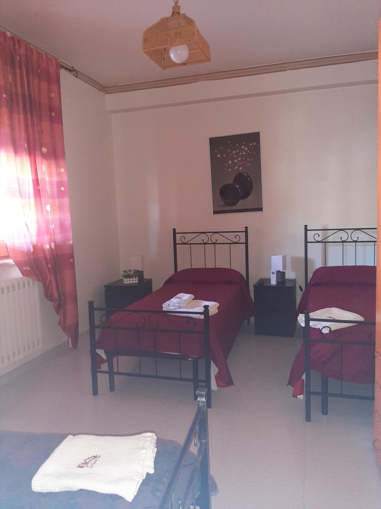La Casa Di Bia Bed & Breakfast Corleone Bagian luar foto